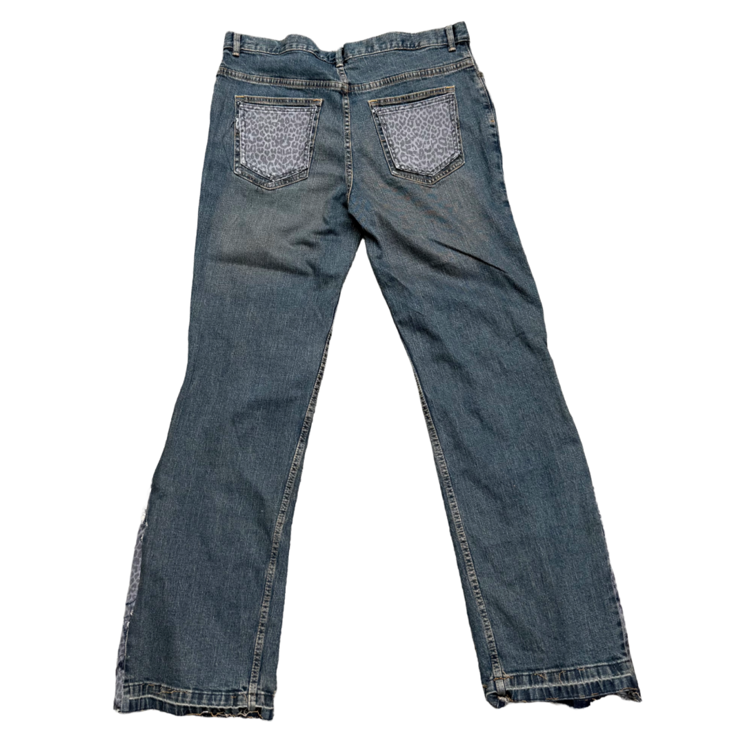 KORI FLARED DISTRESSED DENIM