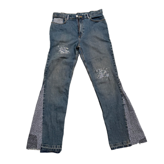 KORI FLARED DISTRESSED DENIM